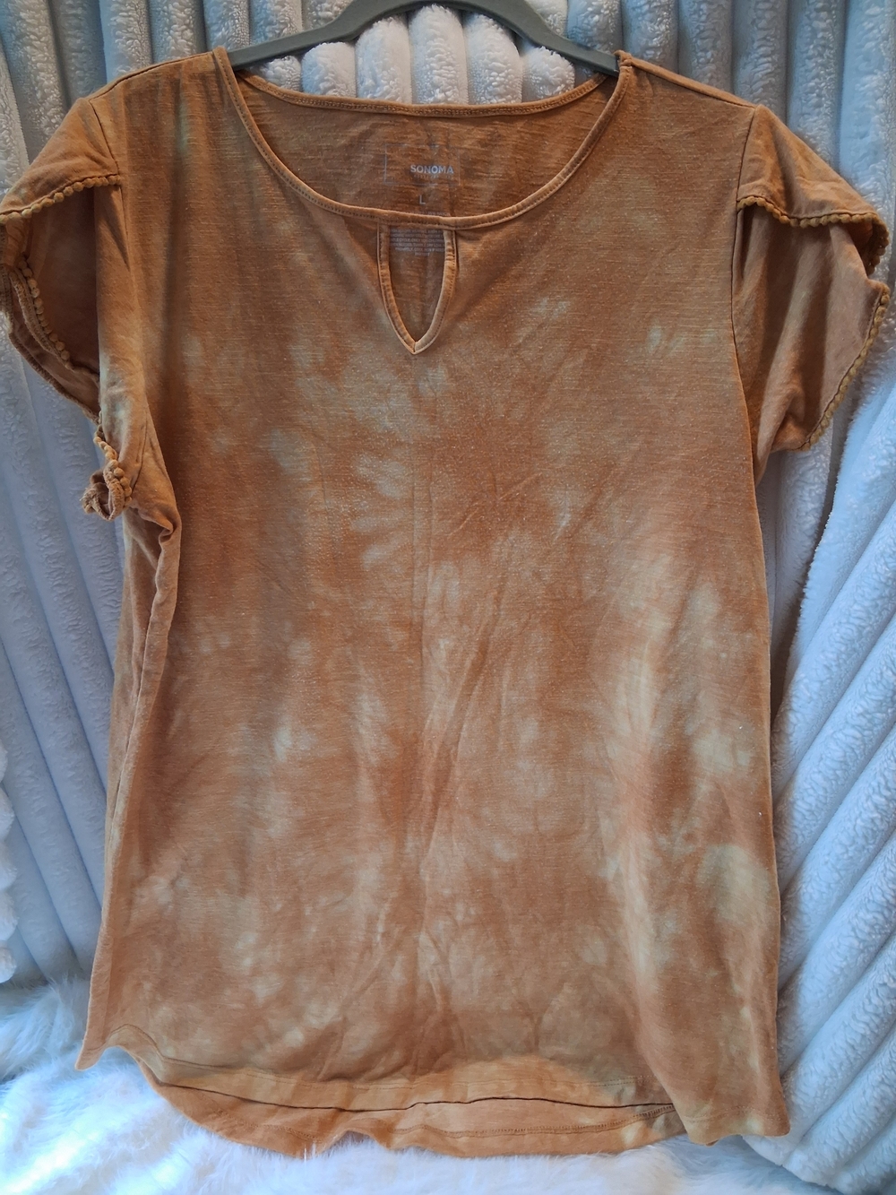 Sonoma Burnt Orange Tie-Dye Short Sleeve Top with Keyhole